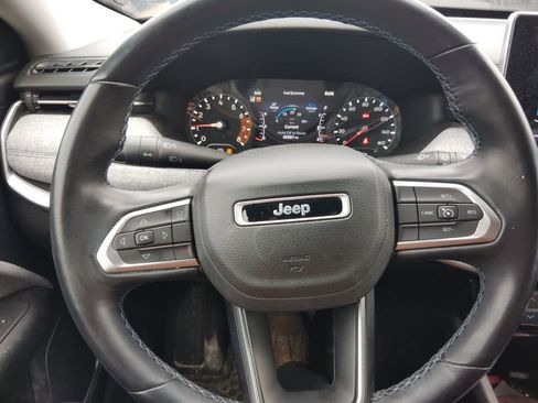 Certified 2022 Jeep Compass Latitude w/ Convenience Group image 13