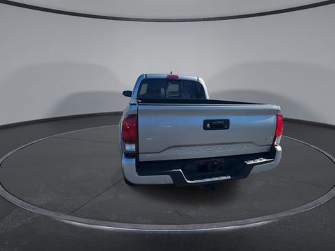 Used 2019 Toyota Tacoma TRD Sport image 13