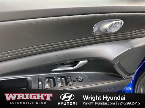 Certified 2025 Hyundai Elantra SEL image 10