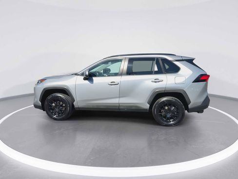 Certified 2019 Toyota RAV4 XLE AWD/4WD image 5