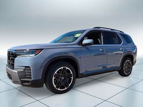 New 2026 Honda Pilot Touring image 2