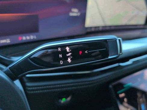 Used 2025 Cadillac Escalade Premium Luxury w/ Touring Package image 30