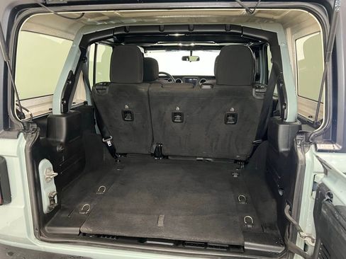 Used 2023 Jeep Wrangler Unlimited Sport AWD/4WD image 9