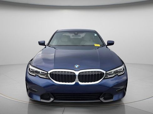 Used 2019 BMW 330i Sedan w/ Convenience Package RWD image 3
