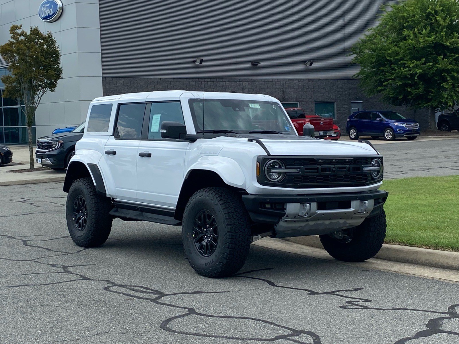 New 2026 Ford Bronco Raptor w/ Interior Carbon Fiber Pack AWD/4WD image 2