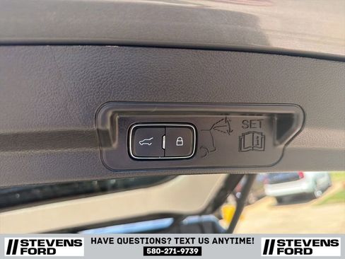 Used 2025 Ford Explorer Platinum w/ Ultimate Package AWD/4WD image 35