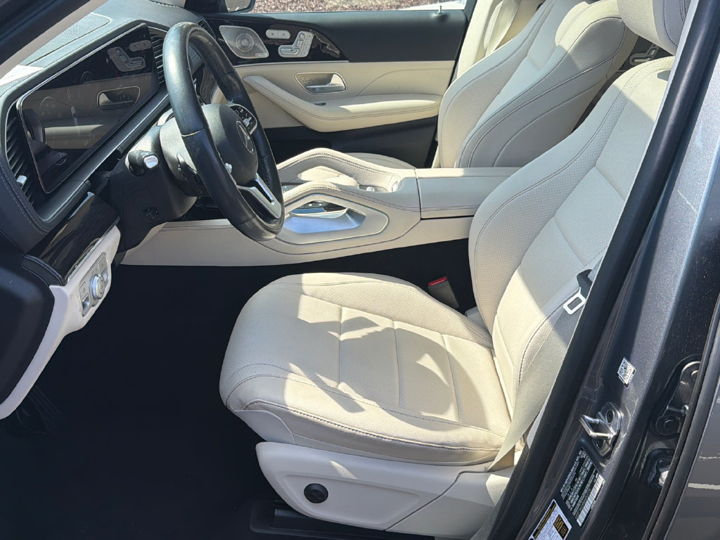Used 2022 Mercedes-Benz GLS 450 4MATIC image 10