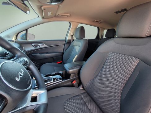 Used 2023 Kia Sportage LX AWD/4WD image 28
