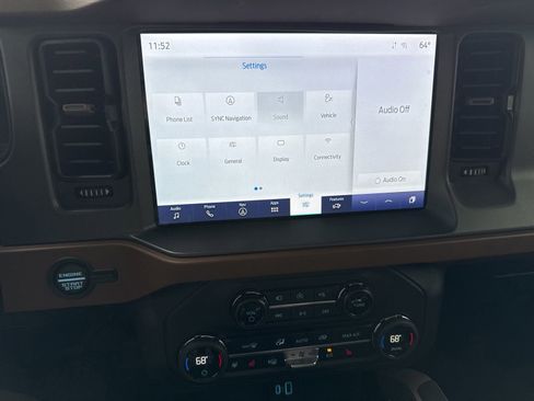 Used 2024 Ford Bronco Outer Banks AWD/4WD image 14