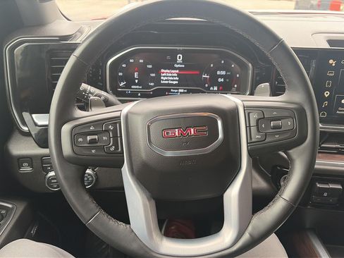 Used 2023 GMC Sierra 1500 SLT w/ SLT Premium Package AWD/4WD image 12