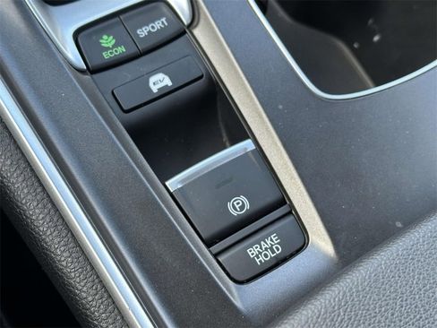 Certified 2022 Honda Accord Sport image 27