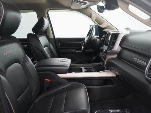 Used 2021 RAM 1500 Laramie image 11