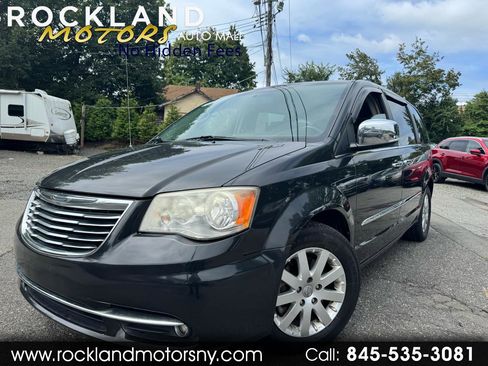 Used 2012 Chrysler Town & Country Touring-L w/ Entertainment Group #2 image 1