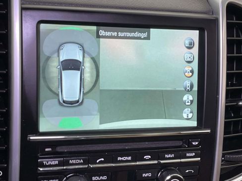 Used 2016 Porsche Cayenne S image 31