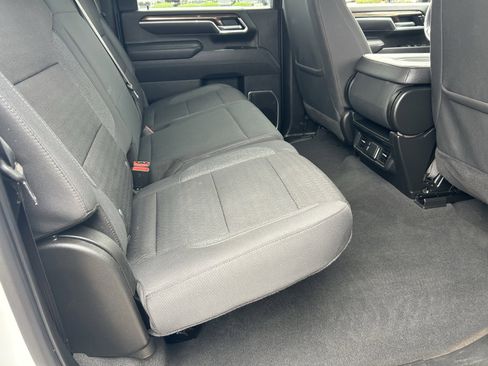 Certified 2025 Chevrolet Silverado 2500 LT w/ Safety Package AWD/4WD image 13