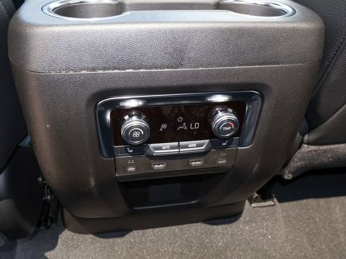 New 2026 GMC Yukon XL Denali w/ Denali Reserve Package AWD/4WD image 14