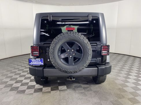Used 2017 Jeep Wrangler Unlimited Sport AWD/4WD image 6
