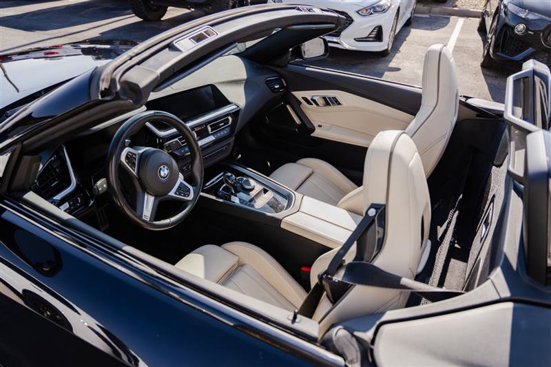 Used 2020 BMW Z4 sDrive30i w/ M Sport Package RWD image 12