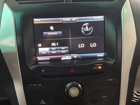 Used 2015 Ford Explorer XLT w/ Equipment Group 201B FWD image 13