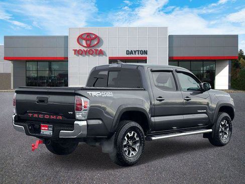 Certified 2022 Toyota Tacoma TRD Off-Road image 5