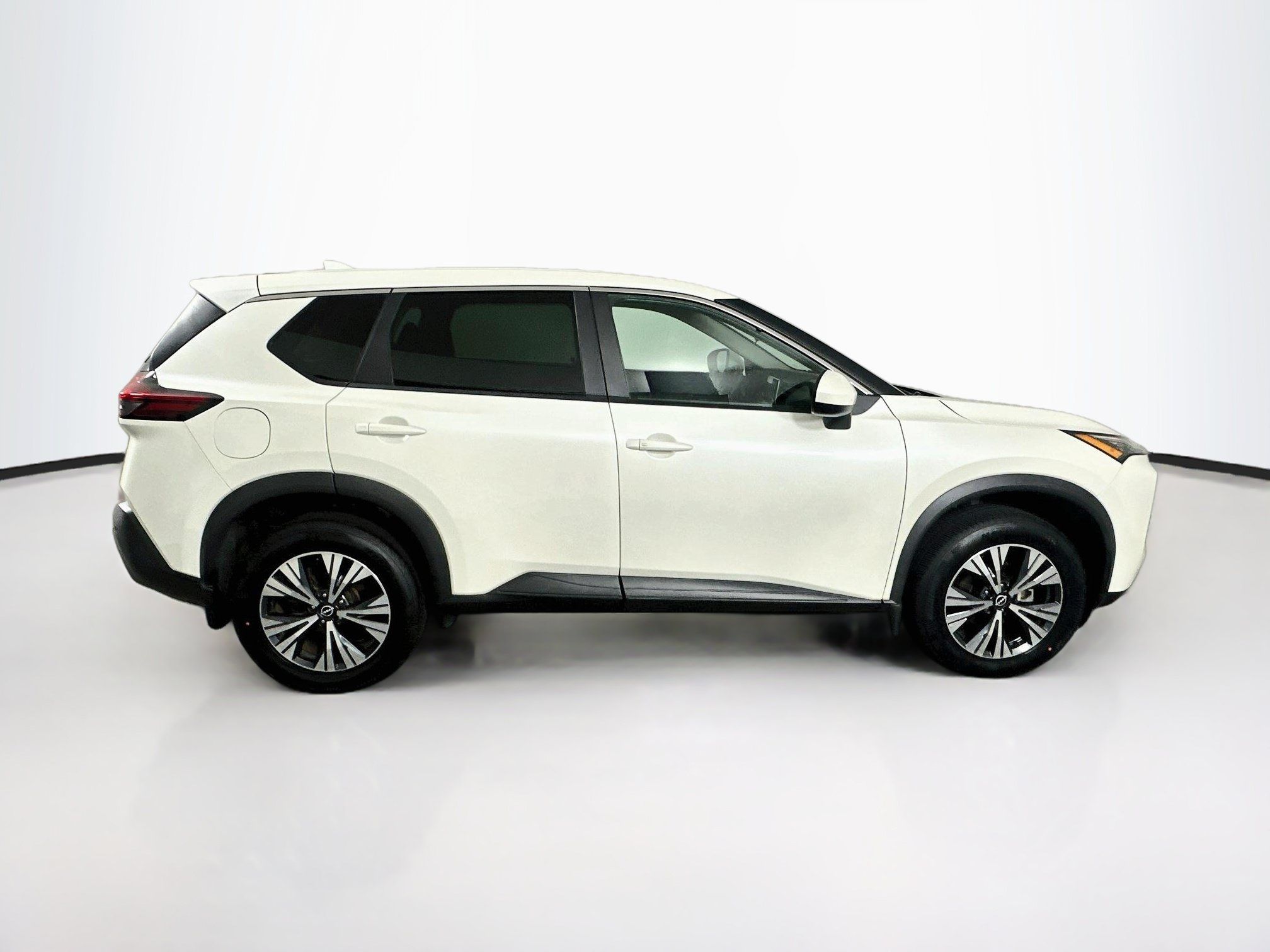 Used 2023 Nissan Rogue SV FWD image 10