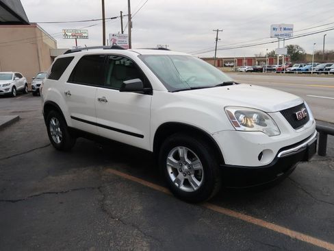 Used 2011 GMC Acadia SL image 2
