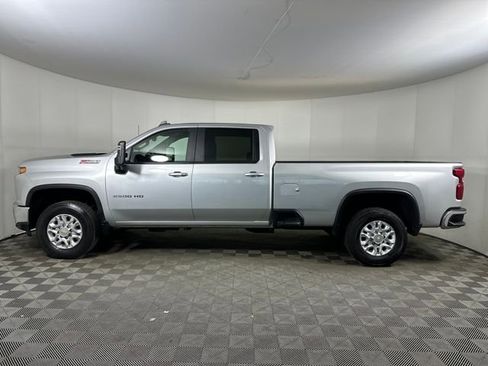 Used 2022 Chevrolet Silverado 2500 LT w/ All Star Edition image 6