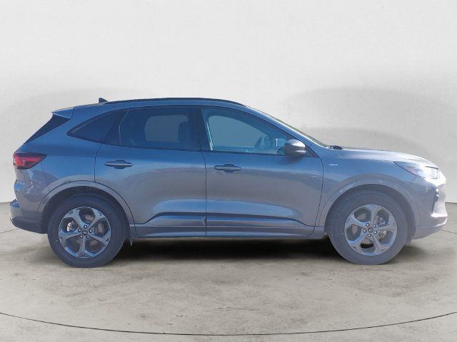 Used 2024 Ford Escape ST-Line AWD/4WD image 4