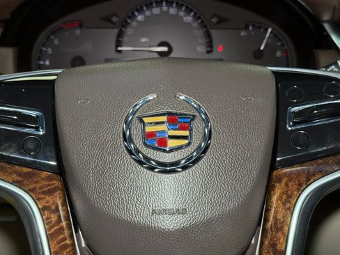 Used 2013 Cadillac XTS Luxury image 51