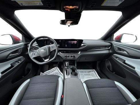 Used 2024 Buick Envista Preferred w/ Convenience I Package image 17