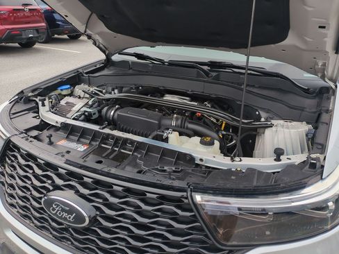 Used 2020 Ford Explorer ST w/ ST Street Pack AWD/4WD image 47