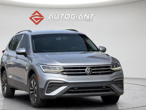 Used 2022 Volkswagen Tiguan S FWD image 16