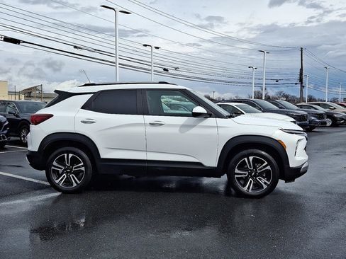 Used 2024 Chevrolet TrailBlazer LT w/ LT Cold Weather Package image 7