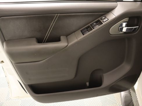 Used 2017 Nissan Frontier PRO-4X w/ Pro-4x Luxury Package image 17