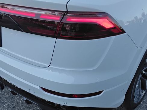 Certified 2025 Audi Q8 Premium Plus w/ Premium Plus Package image 9