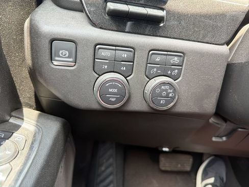 Used 2025 Chevrolet Silverado 2500 High Country w/ High Country Premium Package AWD/4WD image 22