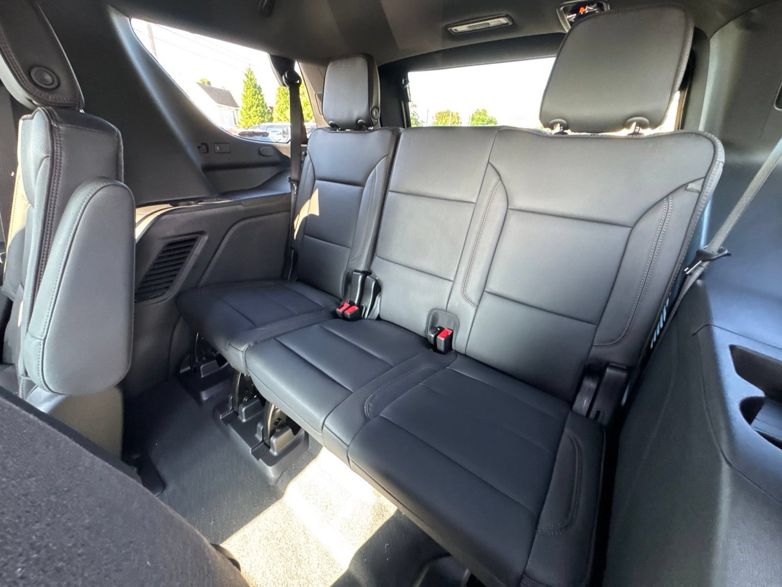 New 2026 Chevrolet Tahoe High Country AWD/4WD image 37