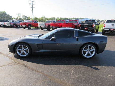 Used 2013 Chevrolet Corvette Coupe RWD image 8
