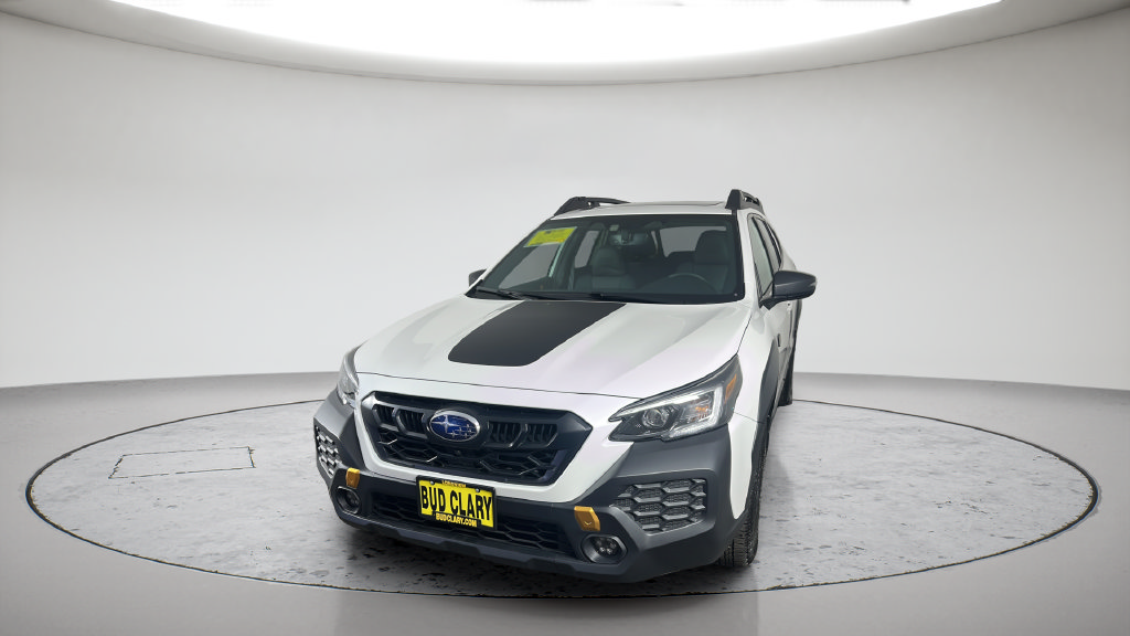 Used 2025 Subaru Outback Wilderness AWD/4WD image 2