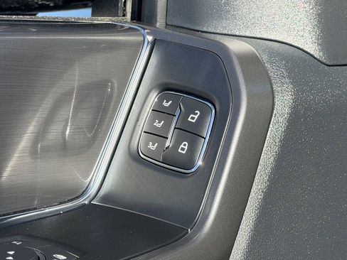 Used 2025 Ford F150 Lariat w/ Equipment Group 502A High image 17