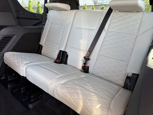 Used 2025 Cadillac Escalade V AWD/4WD image 35