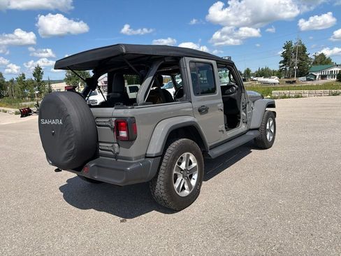 Used 2020 Jeep Wrangler Unlimited Sahara AWD/4WD image 12