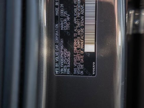 Certified 2023 Volvo XC90 B6 Plus image 38