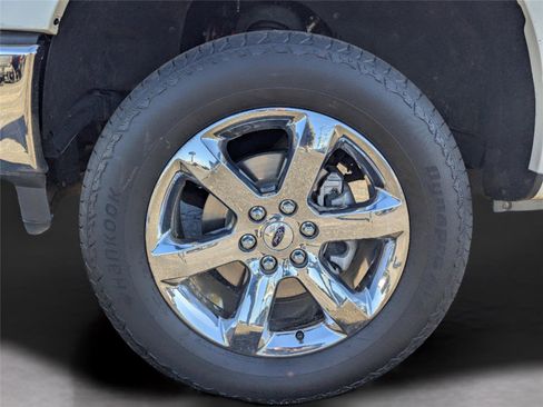 Used 2021 Ford F150 Lariat image 9