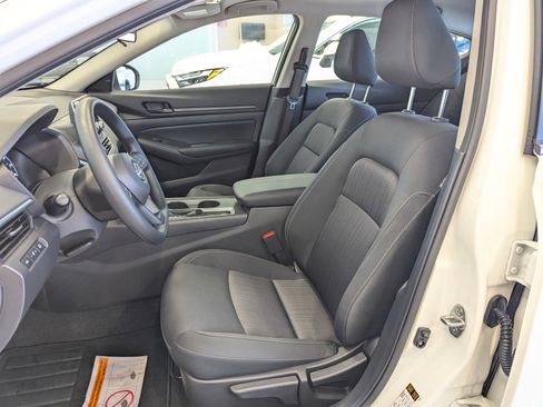 New 2025 Nissan Altima 2.5 S image 9