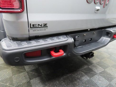 Used 2020 Jeep Gladiator Rubicon w/ Uconnect 4C Nav & Sound Group image 40