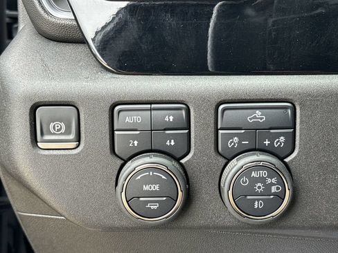 Used 2025 Chevrolet Silverado 1500 RST AWD/4WD image 22
