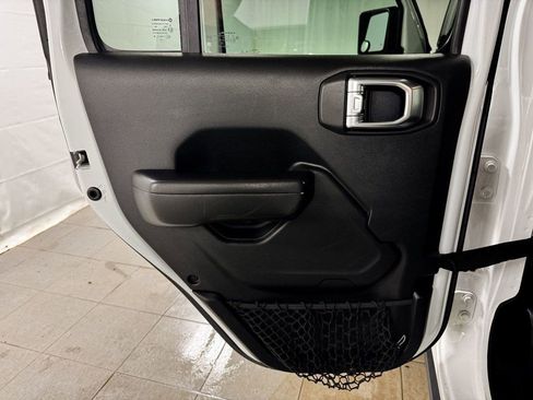 Used 2020 Jeep Gladiator Sport w/ Quick Order Package 24S image 14