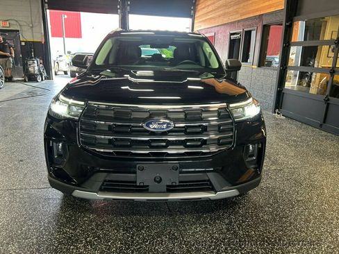 Used 2025 Ford Explorer Active w/ Active Comfort Package AWD/4WD image 7