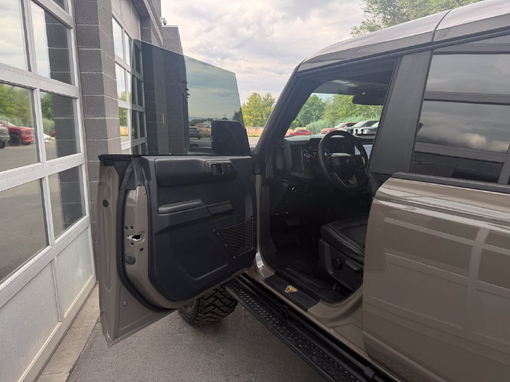 Used 2025 Ford Bronco Badlands AWD/4WD image 18